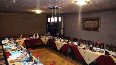 سالن کنفرانس هتل صخره ای لاله کندوان سالن کنفرانس هتل صخره ای لاله کندوان